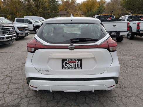 Used 2023 Nissan Kicks S image 5