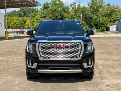 Used 2023 GMC Yukon XL Denali w/ Max Trailering Package AWD/4WD image 4