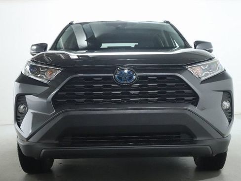 Used 2021 Toyota RAV4 XLE w/ Convenience Package AWD/4WD image 6