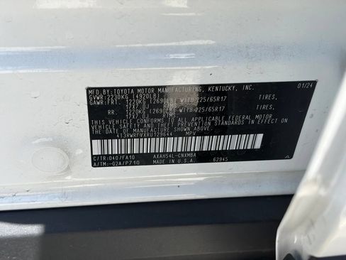 Used 2024 Toyota RAV4 XLE w/ Convenience Package AWD/4WD image 15