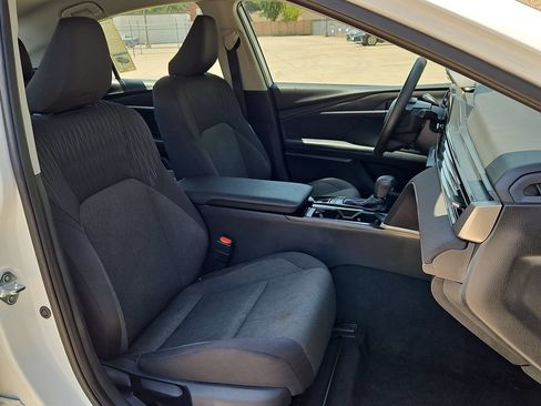 Used 2025 Toyota Camry LE FWD image 31