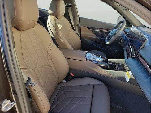 Certified 2026 BMW i5 eDrive40 RWD image 18