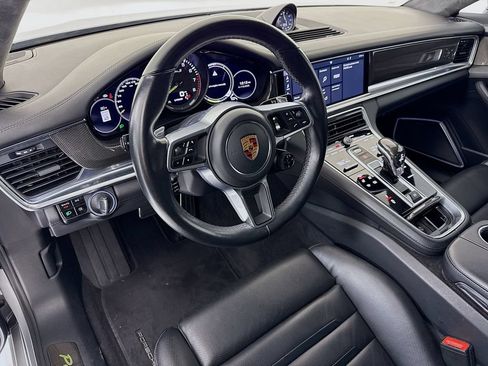 Certified 2018 Porsche Panamera Turbo S AWD/4WD image 4