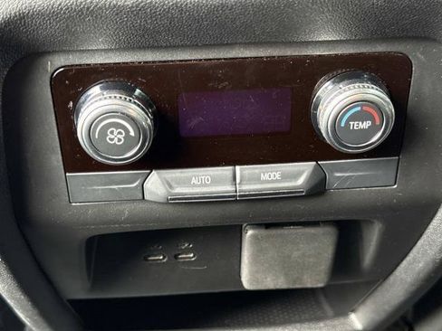 Used 2025 GMC Acadia Elevation FWD image 27