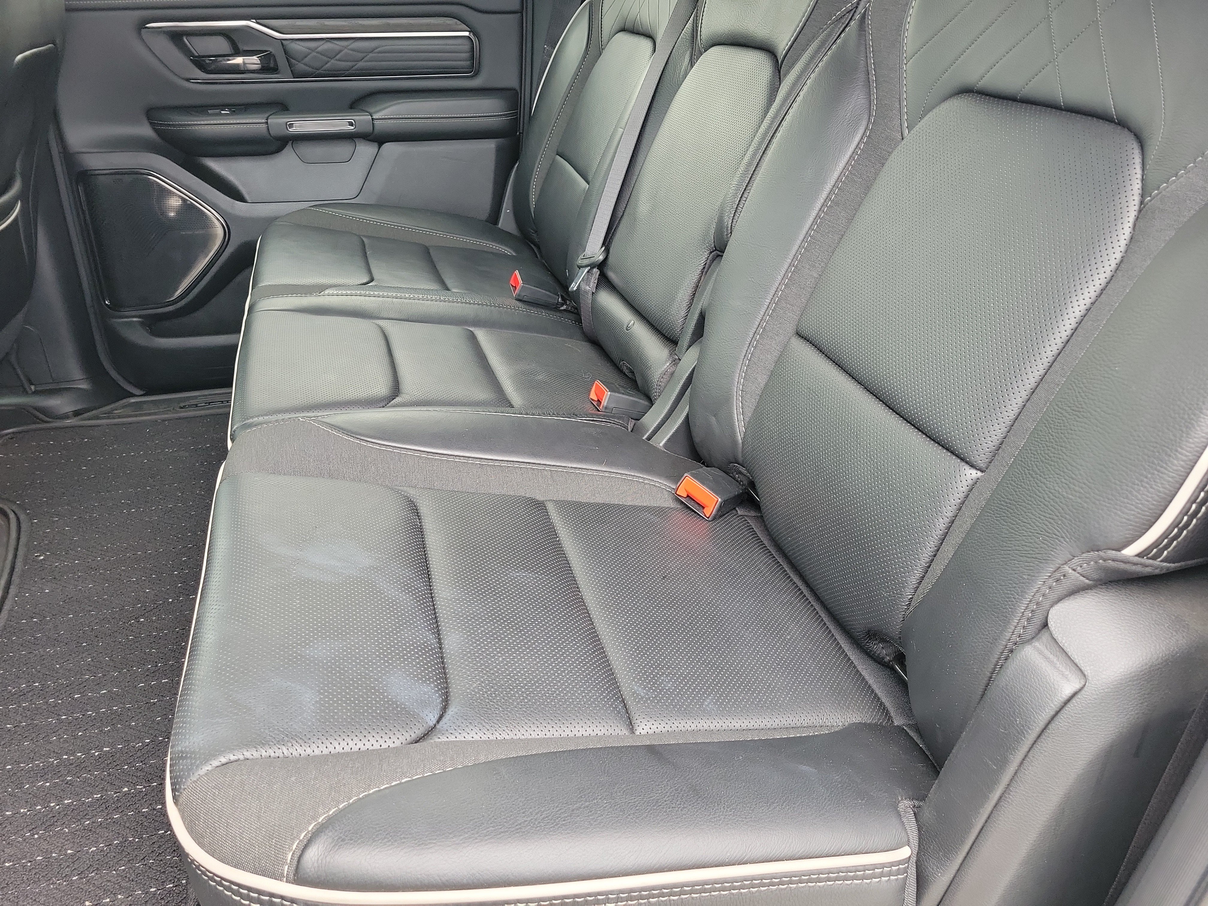 Used 2025 RAM 1500 Limited AWD/4WD image 12