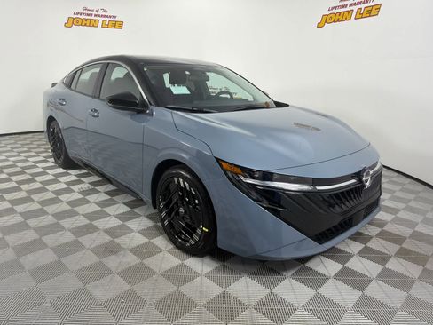 New 2026 Nissan Sentra SR w/ Floor Mat Package image 9