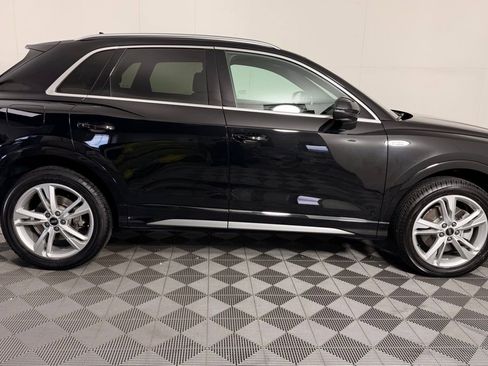 Certified 2023 Audi Q3 2.0T Premium w/ Convenience Package AWD/4WD image 10