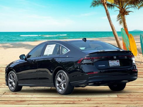 Used 2023 Honda Accord EX image 4
