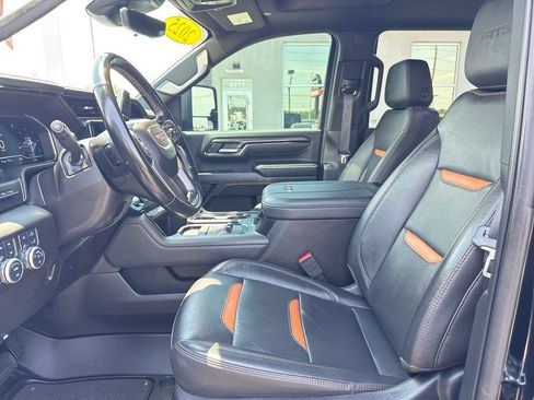 Used 2025 GMC Sierra 2500 AT4 w/ AT4 Premium Plus Package AWD/4WD image 9