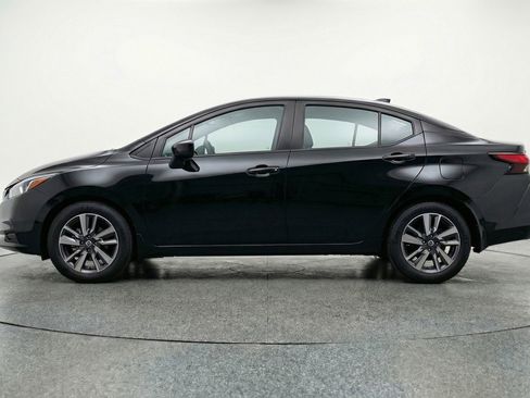 Used 2025 Nissan Versa SV image 5