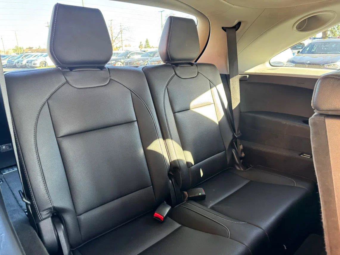 Used 2020 Acura MDX w/ Technology Package AWD/4WD image 11