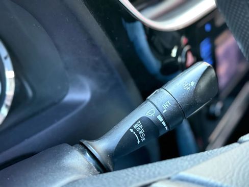 Used 2019 Toyota Corolla LE FWD image 26