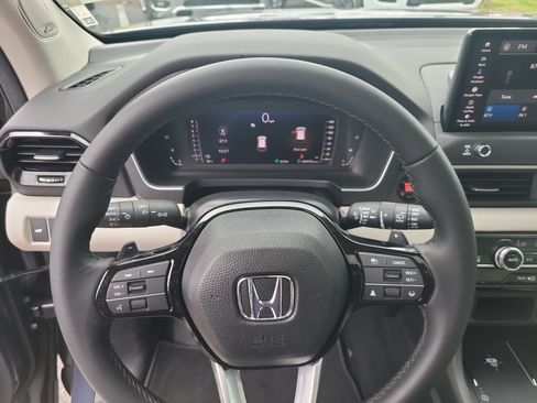 Used 2026 Honda Pilot Touring image 28