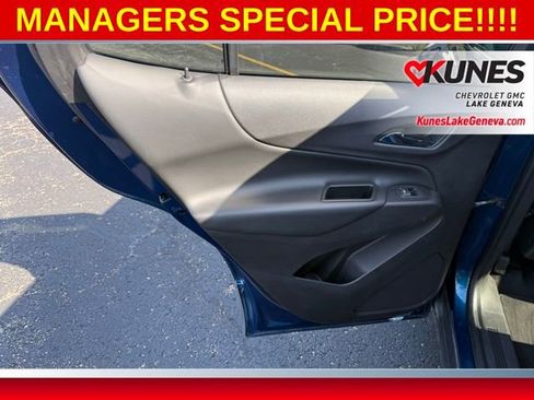 Used 2020 Chevrolet Equinox LT w/ Driver Convenience Package FWD image 17