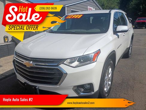 Used 2018 Chevrolet Traverse LT AWD/4WD image 1