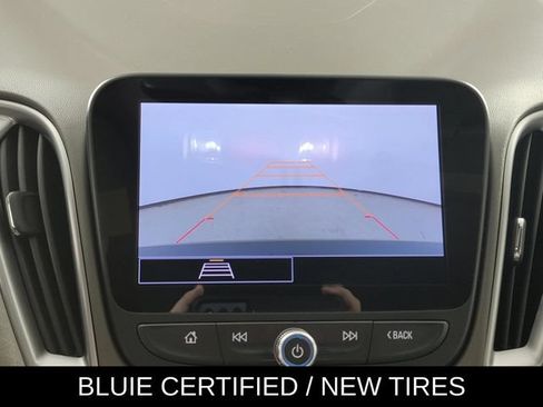 Used 2025 Chevrolet Malibu LT FWD image 34