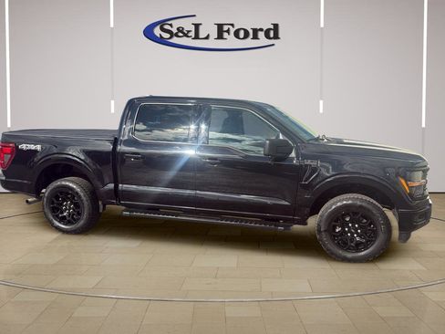 Certified 2024 Ford F150 XLT w/ XLT Black Appearance Package AWD/4WD image 10