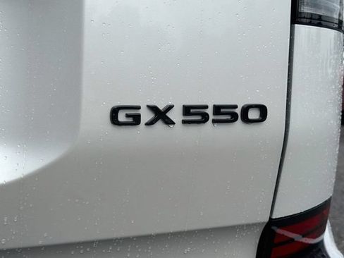 New 2026 Lexus GX 550 w/ Cold Area Package AWD/4WD image 11