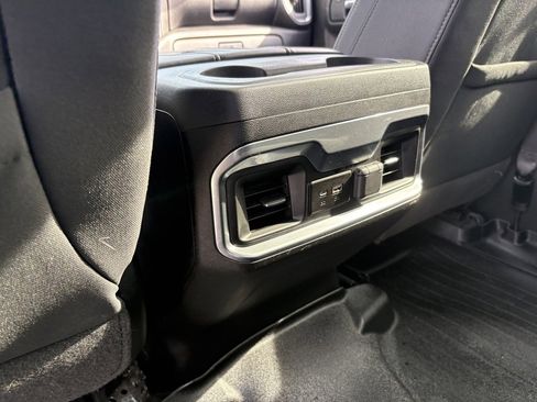 Used 2020 GMC Sierra 1500 Elevation w/ Elevation Value Package image 19