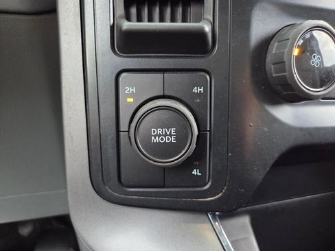 Used 2022 Ford F150 XLT AWD/4WD image 27