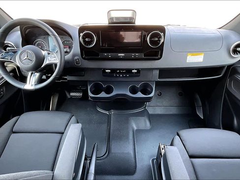 New 2026 Mercedes-Benz Sprinter 2500 image 5