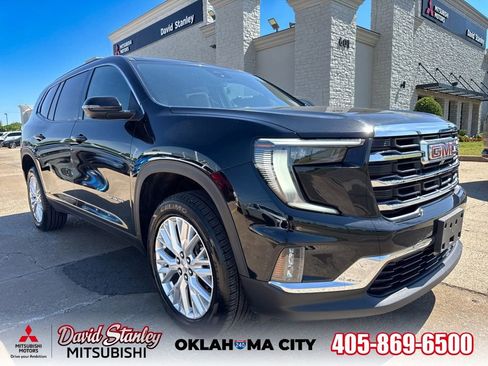 Used 2024 GMC Acadia Elevation FWD image 1