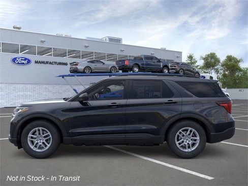 New 2026 Ford Explorer Active w/ Active Comfort Package image 3