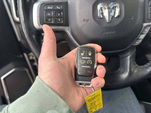 Used 2019 RAM 3500 Laramie image 17