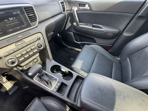Used 2020 Kia Sportage S w/ S Sunroof Package AWD/4WD image 30