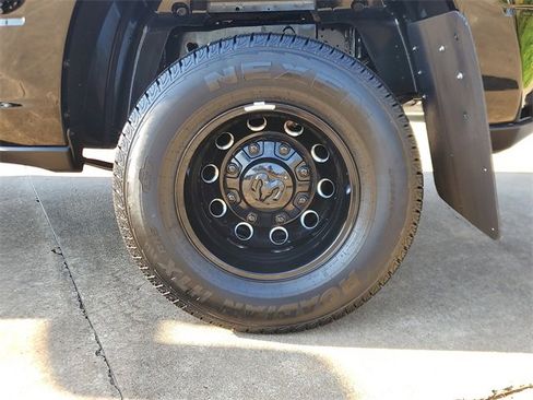 New 2025 RAM 3500 Laramie image 8