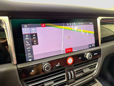 New 2026 Porsche Macan AWD/4WD image 14