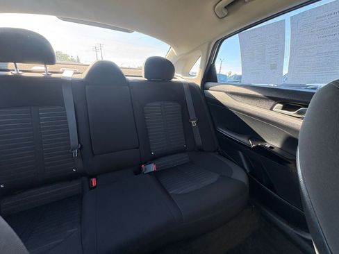 Used 2025 Kia K5 LXS image 36