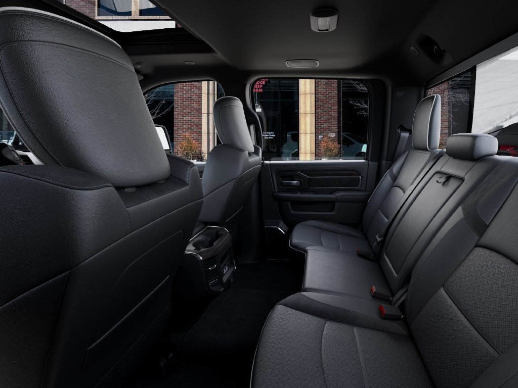New 2026 RAM 2500 Laramie AWD/4WD image 23