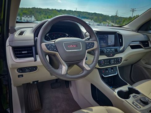 Used 2018 GMC Terrain Denali w/ Advanced Safety Package AWD/4WD image 15