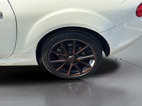 Used 2009 MAZDA MX-5 Miata Touring RWD image 36