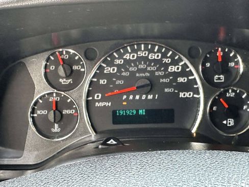 Used 2012 Chevrolet Express 3500 Extended RWD image 27