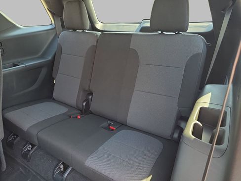 Certified 2023 Chevrolet Traverse LT w/ LPO, Floor Liner Package AWD/4WD image 37