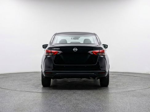 Used 2025 Nissan Versa SV image 7