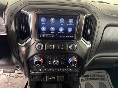 Used 2020 GMC Sierra 2500 AT4 w/ AT4 Premium Package image 32