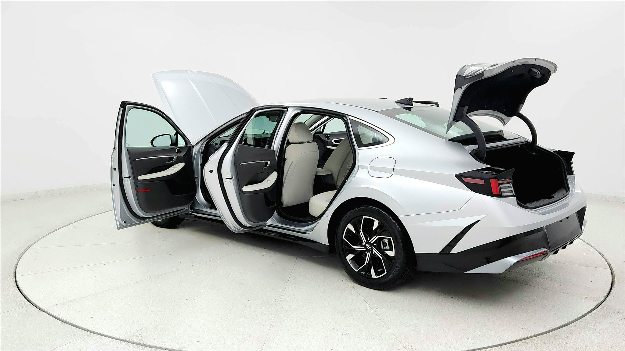 Used 2024 Hyundai Sonata SEL FWD image 10