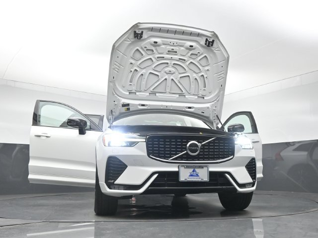 Used 2024 Volvo XC60 B5 Core w/ Climate Package AWD/4WD image 52