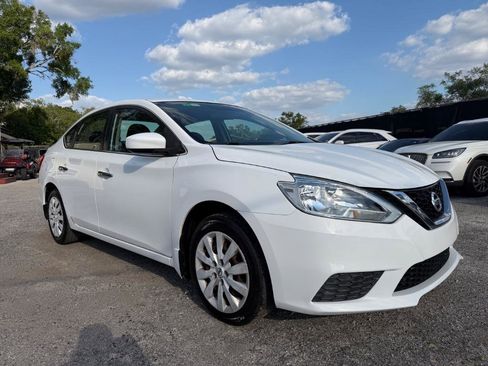 Used 2016 Nissan Sentra SV FWD image 3