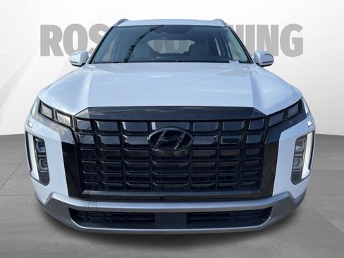 Used 2024 Hyundai Palisade SEL FWD image 2