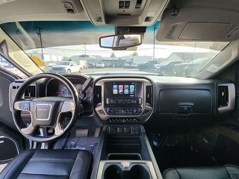 Used 2019 GMC Sierra 2500 Denali image 27