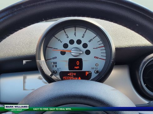 Used 2011 MINI Cooper Hardtop FWD image 17