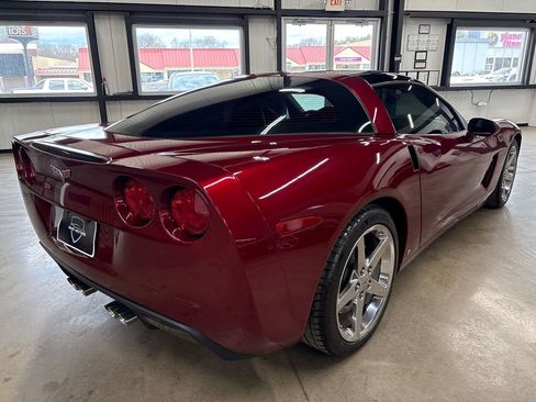 Used 2007 Chevrolet Corvette Coupe w/ Preferred Equipment Group image 14