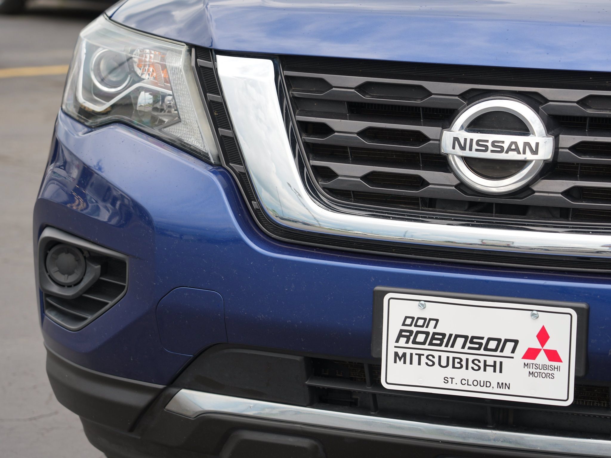Used 2020 Nissan Pathfinder S AWD/4WD image 10