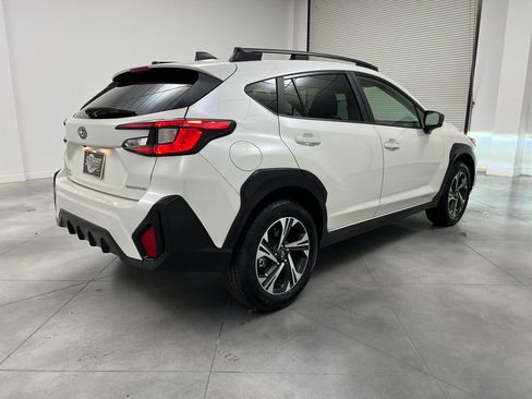 Used 2025 Subaru Crosstrek 2.0i Premium image 7