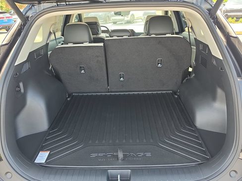 New 2026 Kia Sportage EX FWD image 10