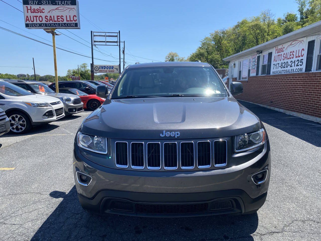 Used 2014 Jeep Grand Cherokee Laredo w/ Quick Order Package 23E AWD/4WD image 2